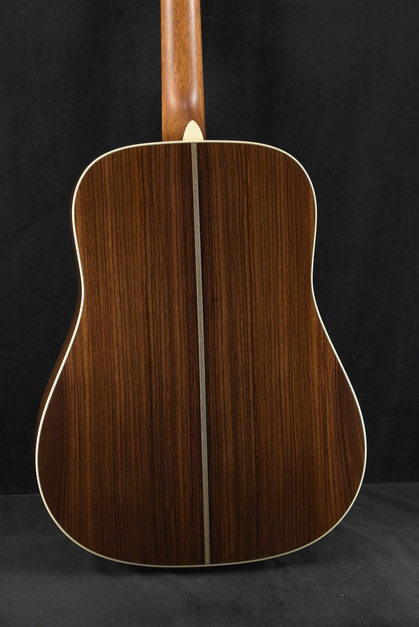 Martin HD-28 Natural Gloss