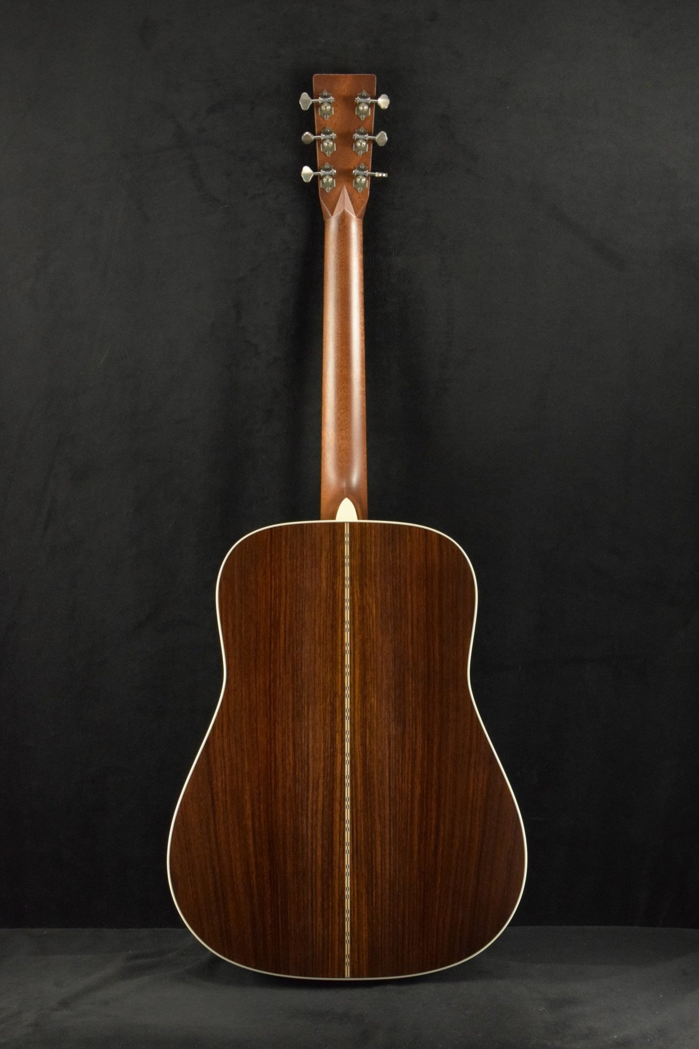 Martin D-28 StreetLegend