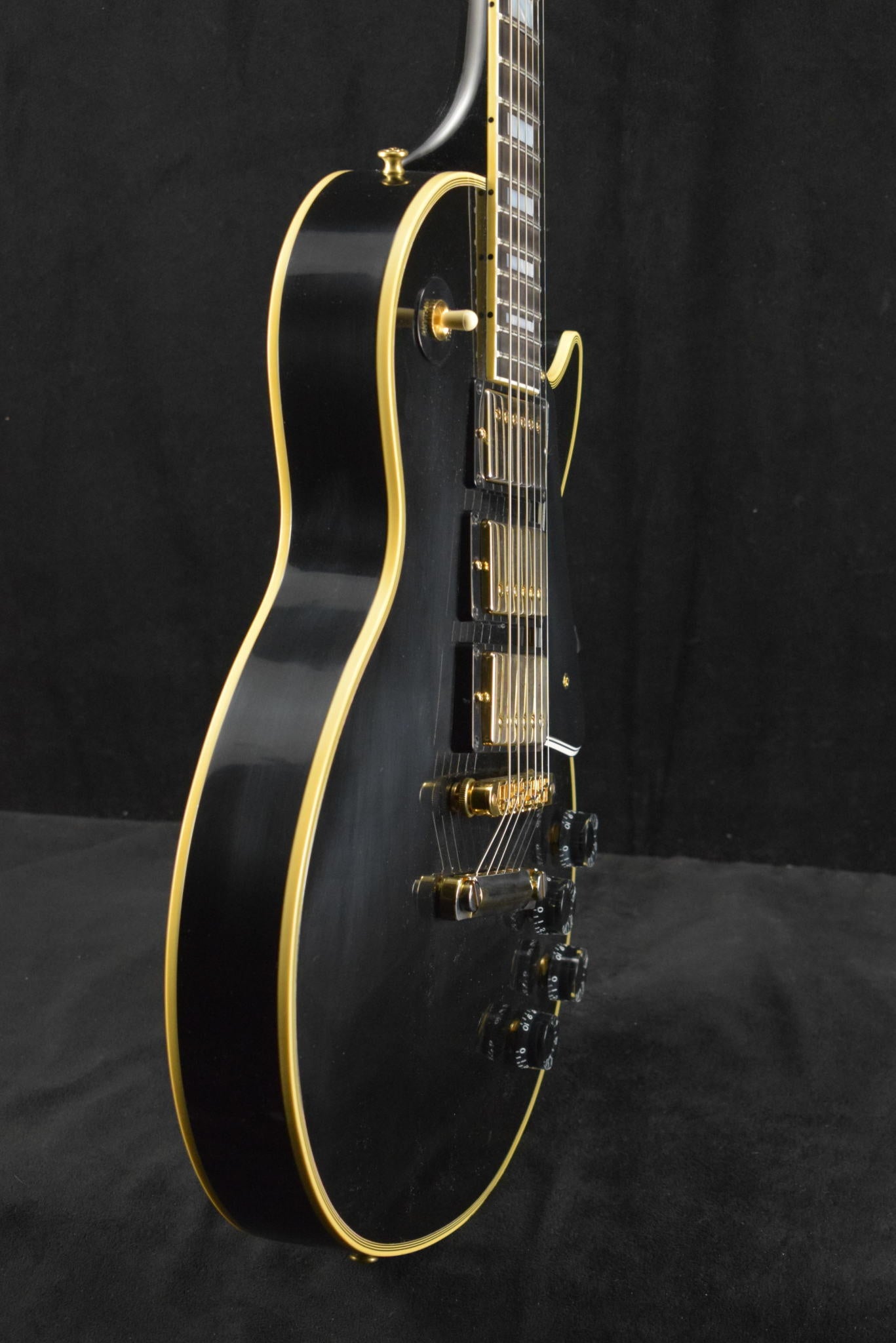 Gibson Custom Shop Les Paul Custom Chambered Body Slim Neck 3 Pickup Ebony VOS GH Fuller's Exclusive