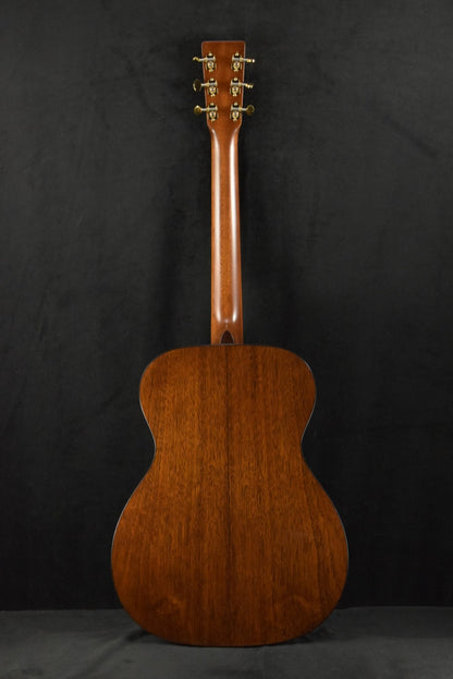Martin 000-18 Modern Deluxe Natural