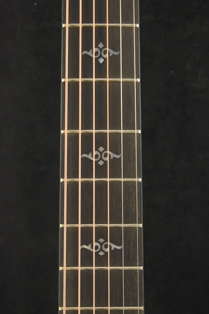 Taylor Gold Label 814e Koa SB Sunburst Top