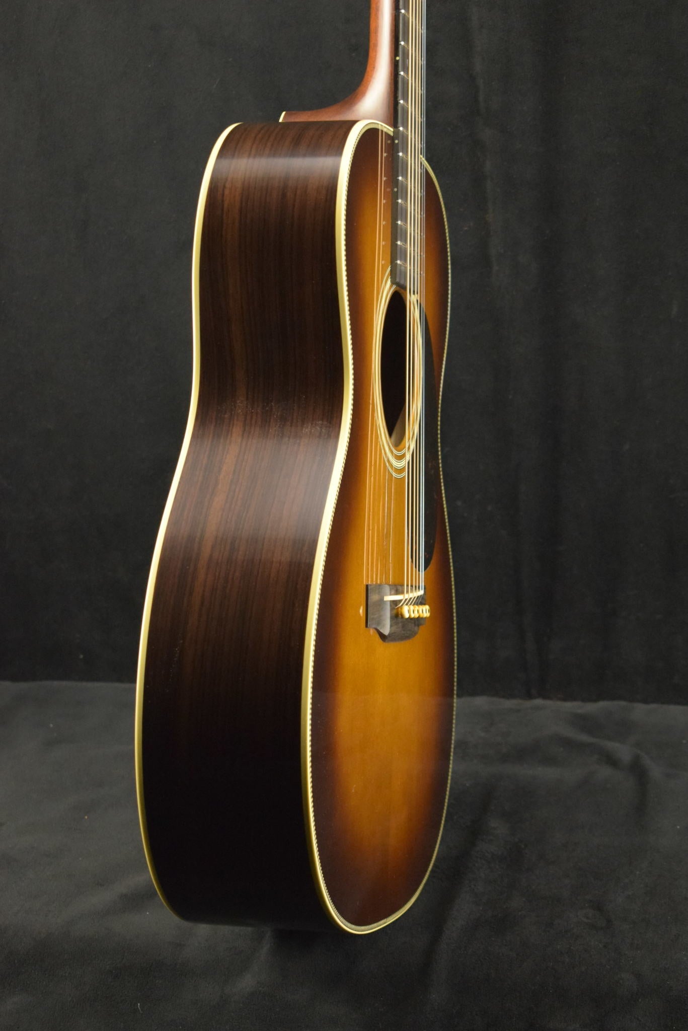 Martin Custom Shop 000-28 Authentic 1937 Stage 1 Aging Ambertone