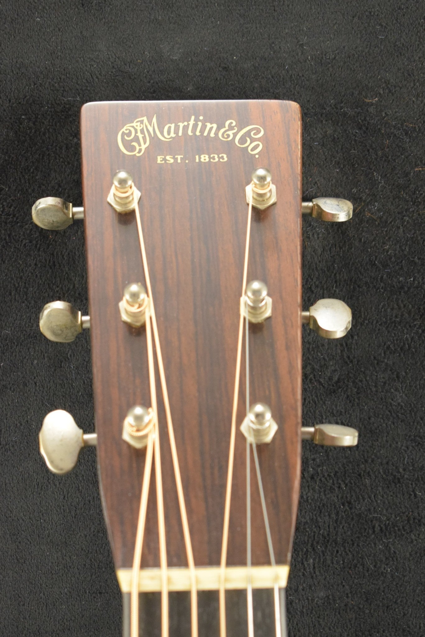 Martin Custom Shop 000-28 Authentic 1937 Stage 1 Aging Ambertone