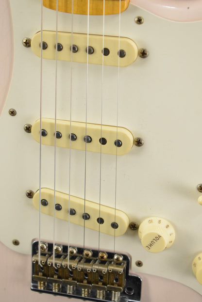 Fender '56 Strat Journeyman Relic  - Super Faded Aged Shell Pink - "Bone-Tone" Pickups