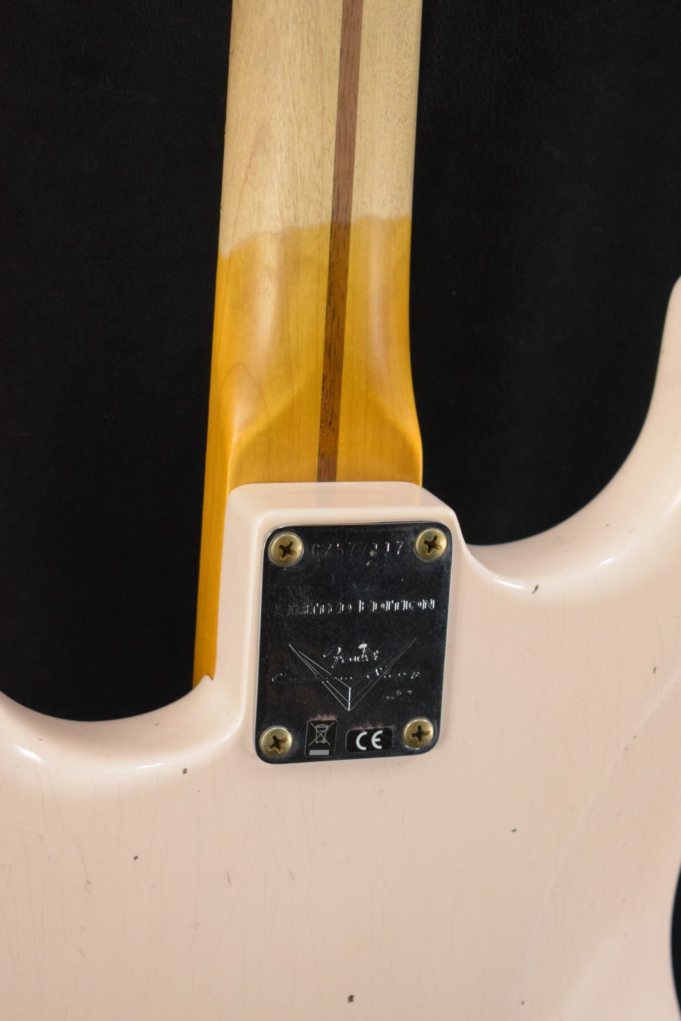 Fender '56 Strat Journeyman Relic  - Super Faded Aged Shell Pink - "Bone-Tone" Pickups