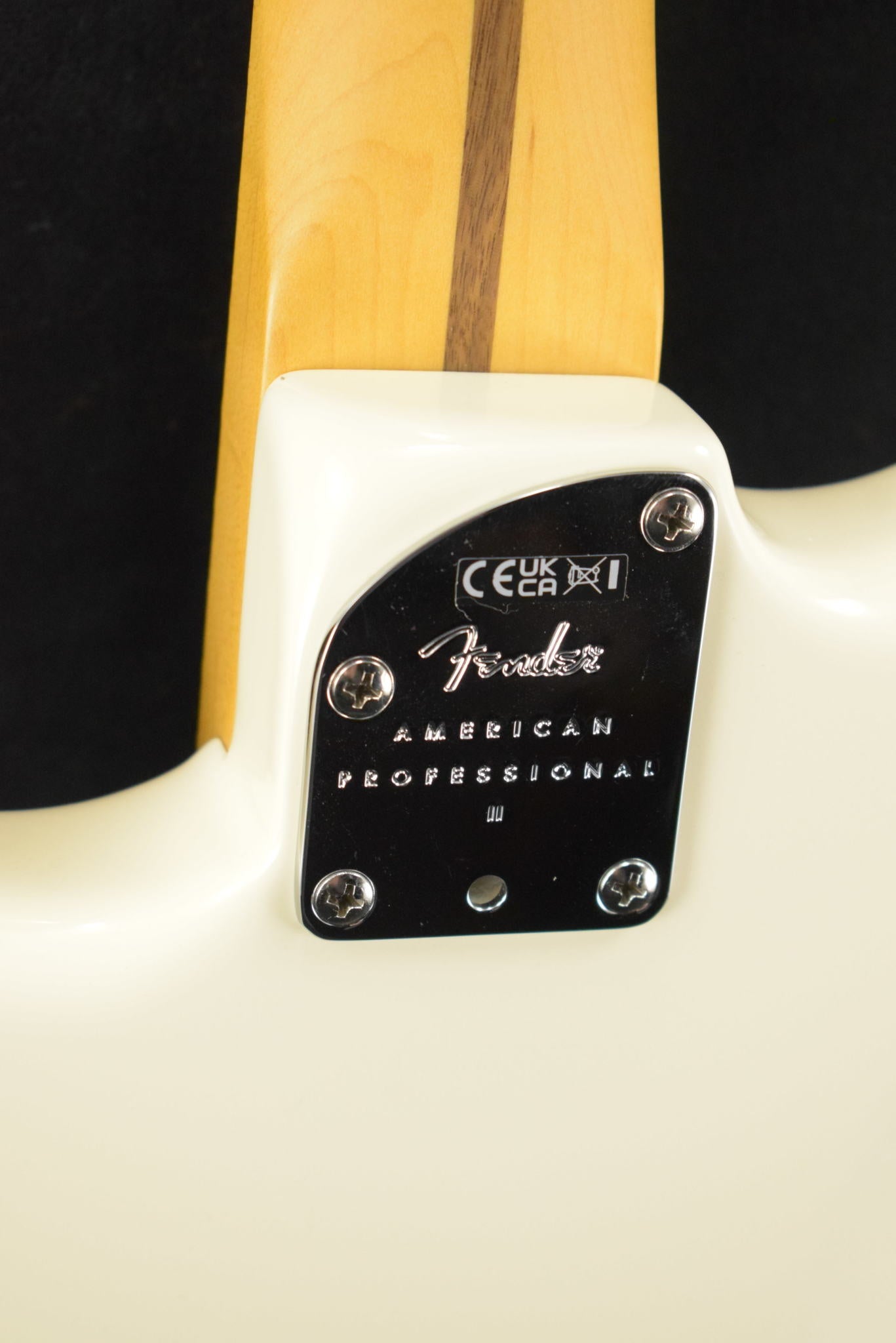 Fender American Professional II Stratocaster HSS Olympic White Maple Fingerboard