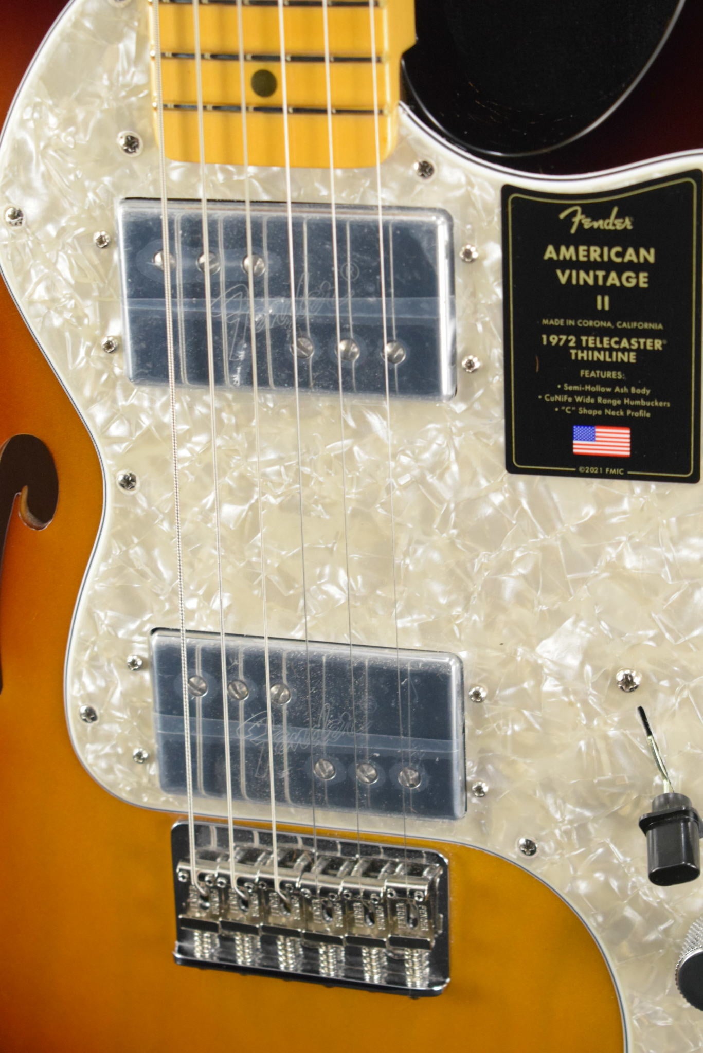 Fender American Vintage II 1972 Telecaster Thinline 3-Color Sunburst Maple Fingerboard