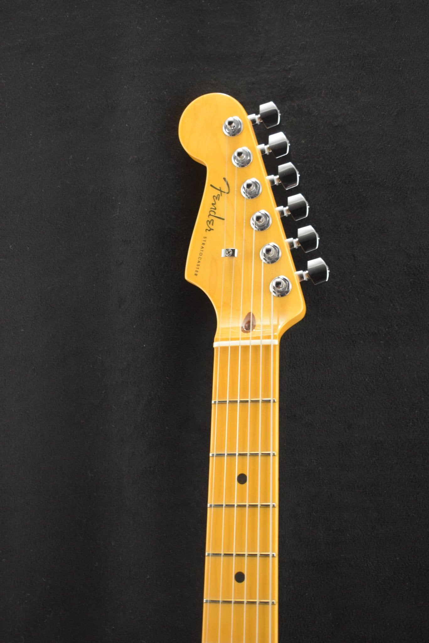 Fender American Ultra Stratocaster Left-Handed with Maple Fretboard Ultraburst